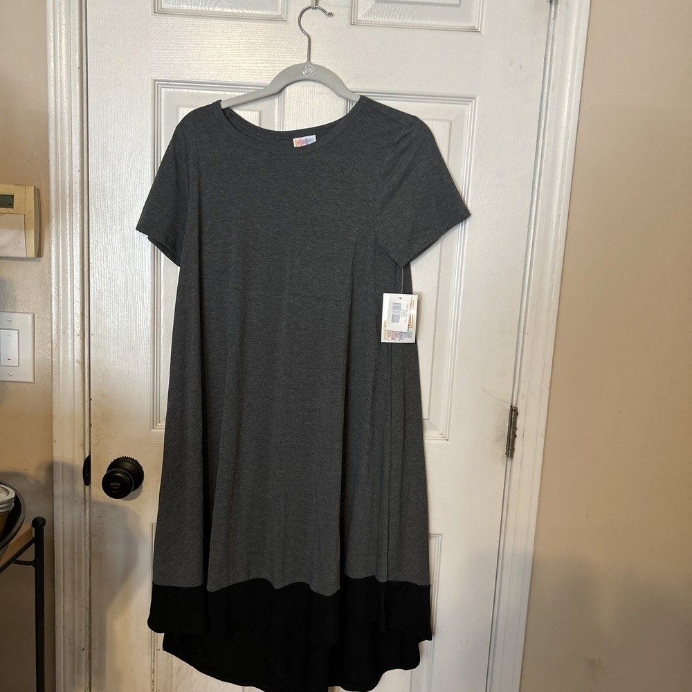 LuLaRoe Carly Tunic Dress- Solid Gray Dipped‎ Black Size Small NWT